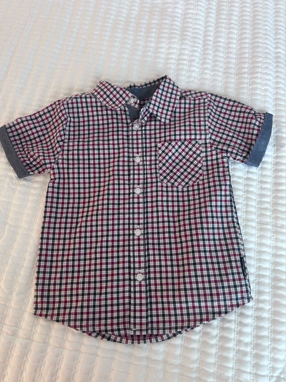Ben Sherman Short-Sleeve Plaid Button-Down Shirt in Red, Navy & White. Size 3T